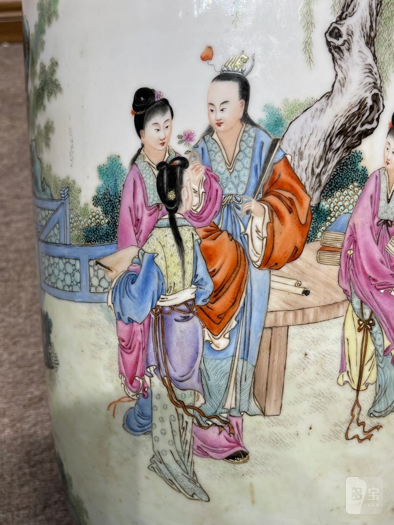 民国 熊晓峰画粉彩金陵十二钗纹大灯笼瓶 - 图8